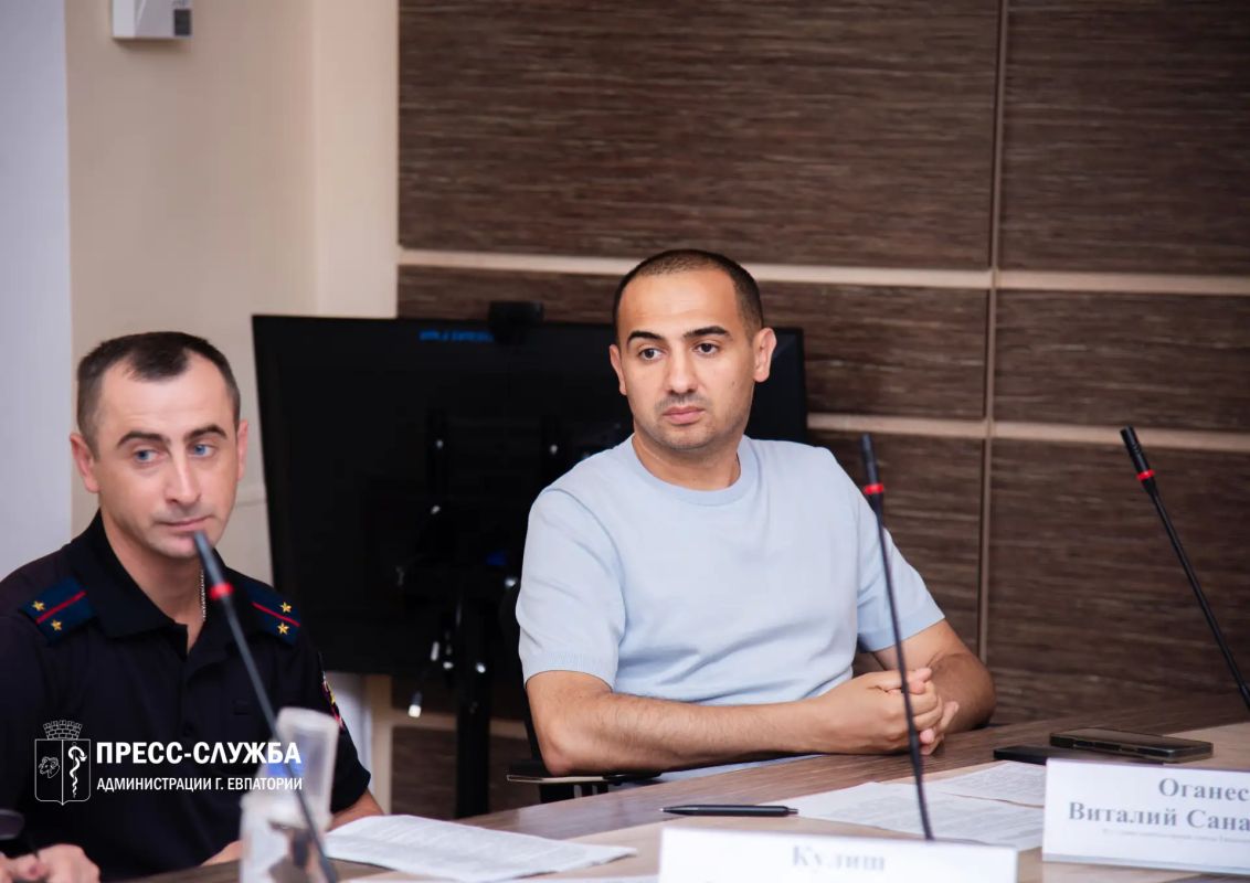 В Евпатории прошло заседание Совета по межнациональным и межконфессиональным отношениям В Евпатории прошло заседание Совета по межнациональным и межконфессиональным отношениям