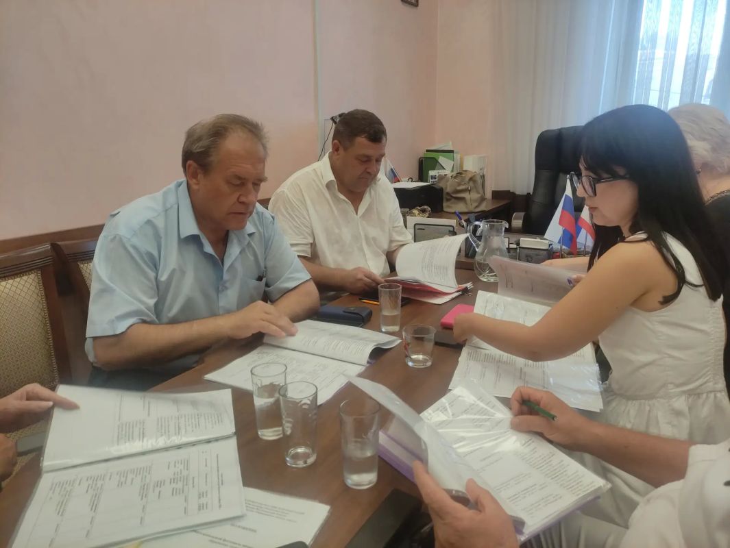 11 августа 2026 года в Государственном бюджетном учреждении культуры «Центр народного творчества Республики Крым» состоялось итоговое рабочее совещание организационного комитета по вопросам организации и проведения... 11 августа 2026 года в Государственном бюджетном учреждении культуры «Центр народного творчества Республики Крым» состоялось итоговое рабочее совещание организационного комитета по вопросам организации и проведения...