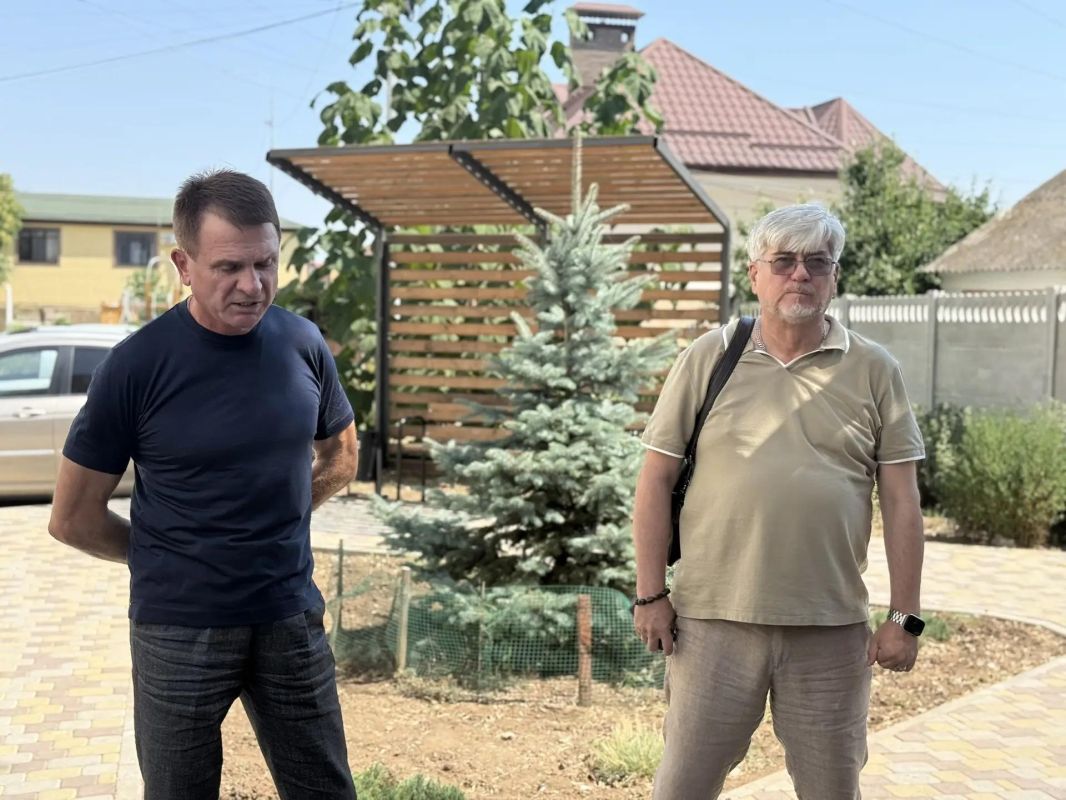 Встреча Леонида Бабашова с жителями: вопросы города обсуждают непосредственно во дворах Встреча Леонида Бабашова с жителями: вопросы города обсуждают непосредственно во дворах