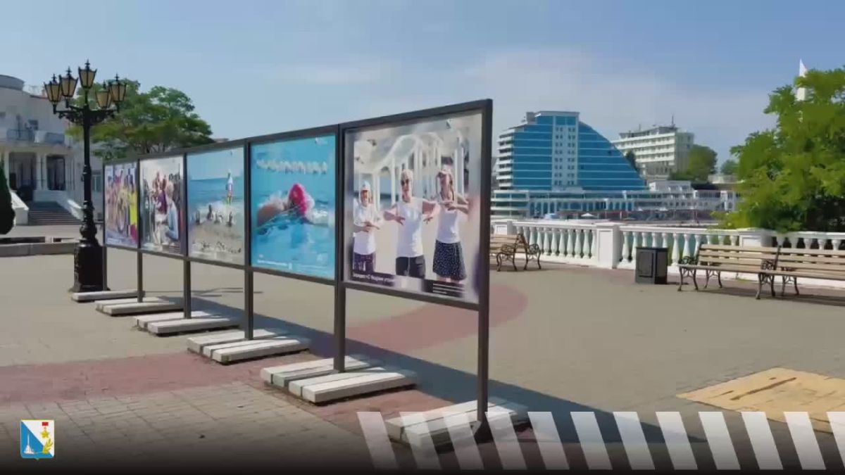 В центре Севастополя открылась фотовыставка о спорте и активном образе жизни