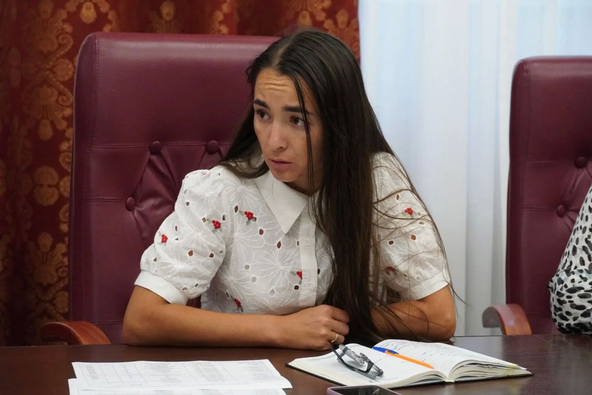 В Керчи с рабочим визитом пребывают министр жилищно-коммунального хозяйства Республики Крым Алексей Кудинов и министр жилищной политики и государственного строительного надзора РК Никита Тарасов В Керчи с рабочим визитом пребывают министр жилищно-коммунального хозяйства Республики Крым Алексей Кудинов и министр жилищной политики и государственного строительного надзора РК Никита Тарасов
