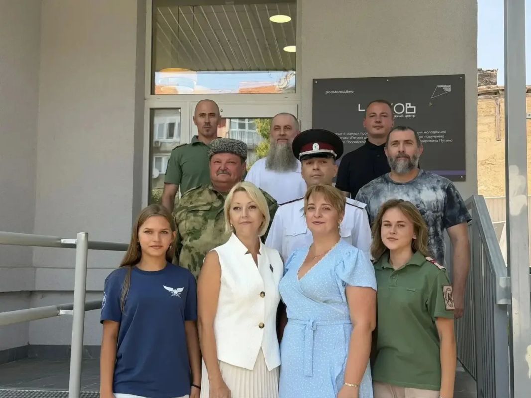 Казачество — это не прошлое, а будущее: рассказываем как общественность поддерживает крымскую молодёжь Казачество — это не прошлое, а будущее: рассказываем как общественность поддерживает крымскую молодёжь