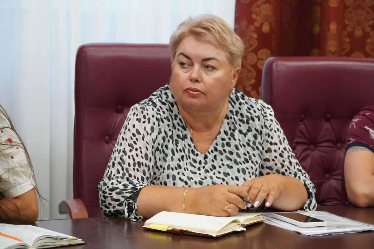В Керчи с рабочим визитом пребывают министр жилищно-коммунального хозяйства Республики Крым Алексей Кудинов и министр жилищной политики и государственного строительного надзора РК Никита Тарасов В Керчи с рабочим визитом пребывают министр жилищно-коммунального хозяйства Республики Крым Алексей Кудинов и министр жилищной политики и государственного строительного надзора РК Никита Тарасов