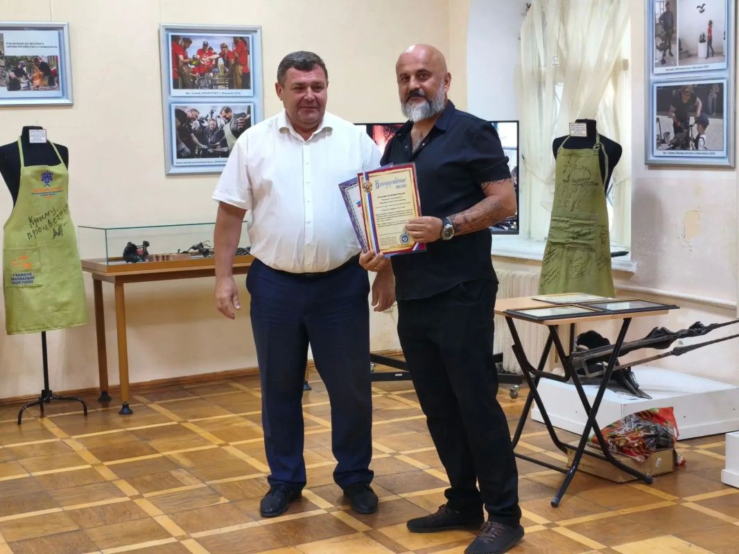 Торжественное закрытие выставки «Крым – кузница счастья» Торжественное закрытие выставки «Крым – кузница счастья»