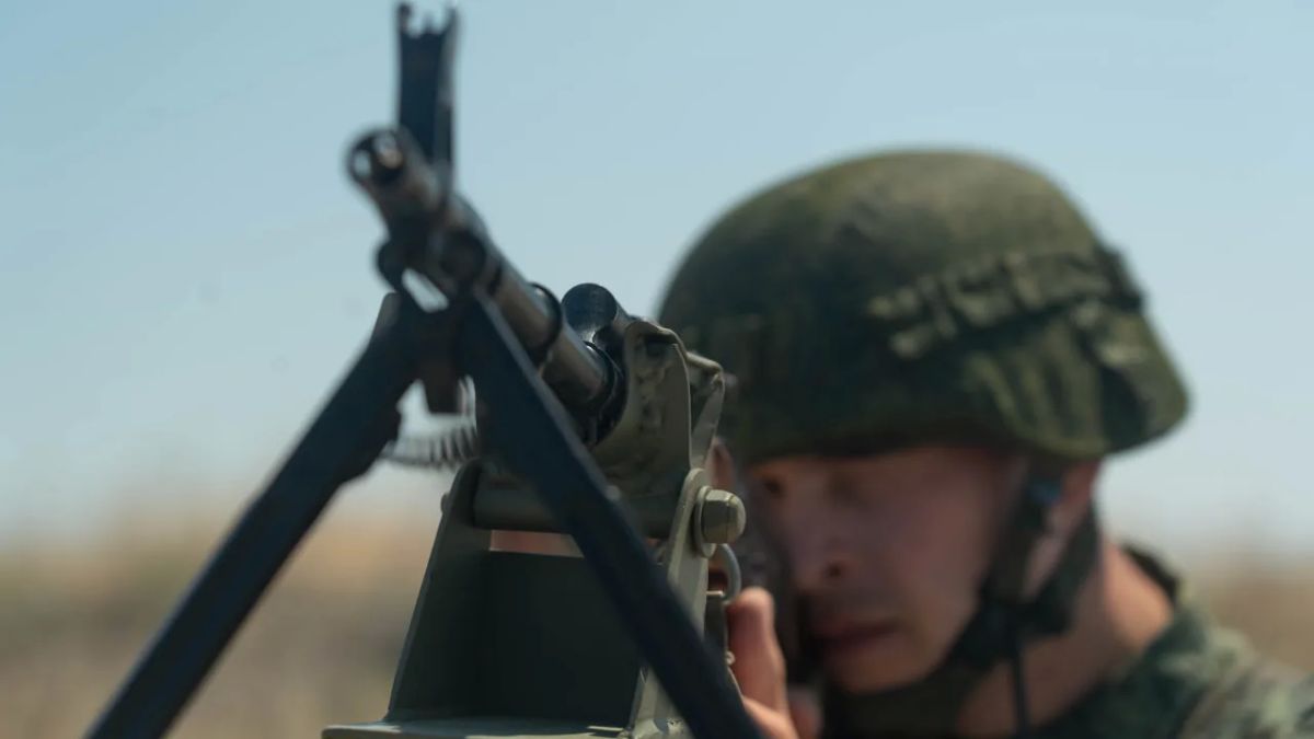 В течение ночи силы ПВО и мобильные огневые группы уничтожили БПЛА над Крымом, Чёрным и Азовским морями