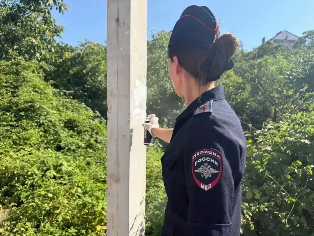 В Гагаринском районе Севастополя полицейские провели очередную акцию «Закрась опасность» В Гагаринском районе Севастополя полицейские провели очередную акцию «Закрась опасность»