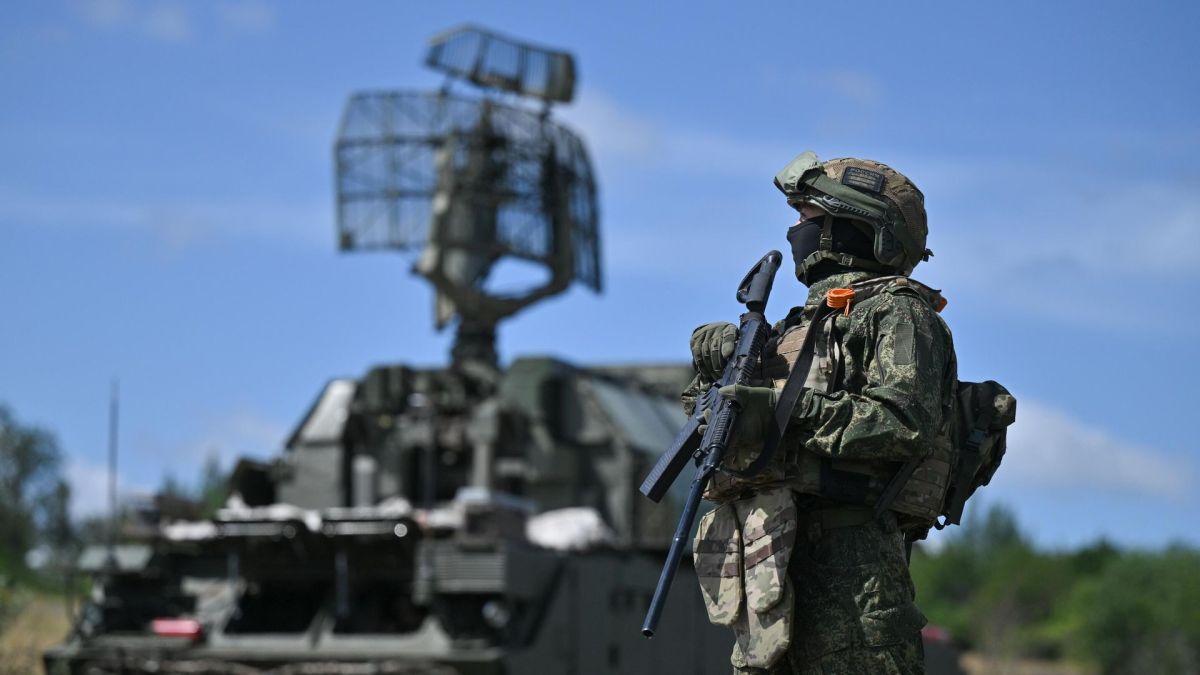 В Севастополе отбили налет БПЛА - сбиты 10 вражеских дронов