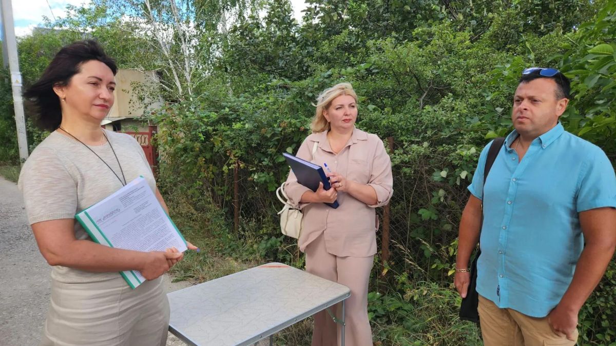 Лариса Кулинич встретилась с председателями СНТ в Симферопольском районе Лариса Кулинич встретилась с председателями СНТ в Симферопольском районе