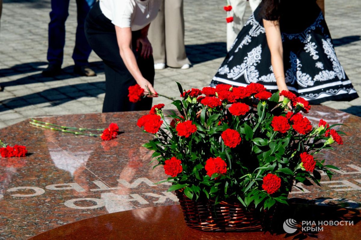 В Крыму почтили память жертв депортации немцев В Крыму почтили память жертв депортации немцев