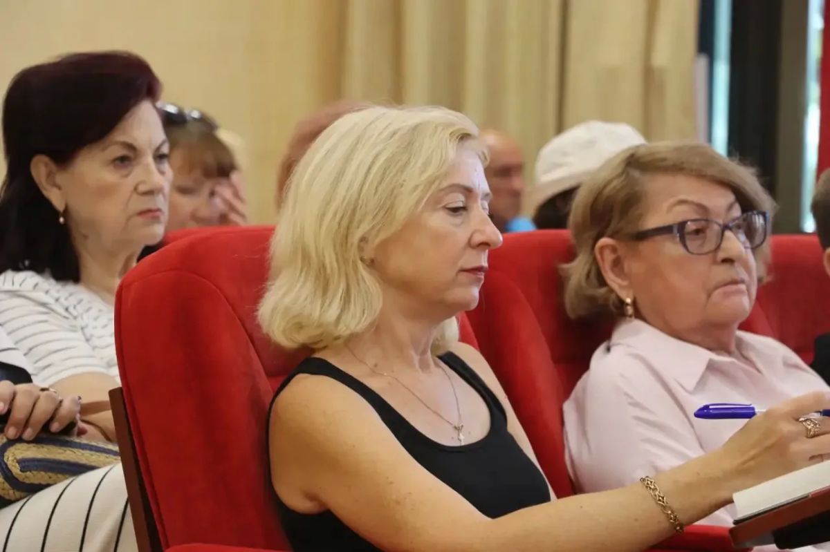 Иван Кошель: Ровно месяц остаётся до важнейшего события — выборов депутатов Государственной Думы РФ. Это важный этап для всей политической системы, определяющий вектор развития страны на ближайшие годы Иван Кошель: Ровно месяц остаётся до важнейшего события — выборов депутатов Государственной Думы РФ. Это важный этап для всей политической системы, определяющий вектор развития страны на ближайшие годы