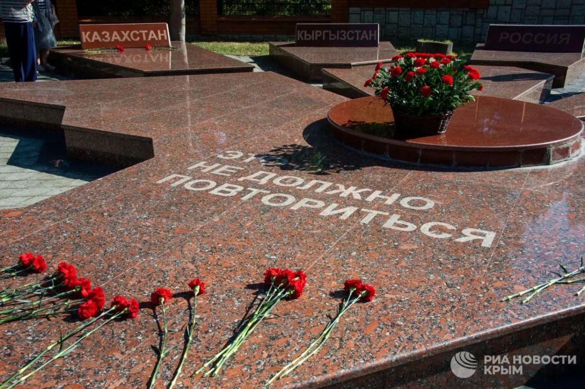 В Симферополе почтили память жертв депортации немцев из Крыма В Симферополе почтили память жертв депортации немцев из Крыма