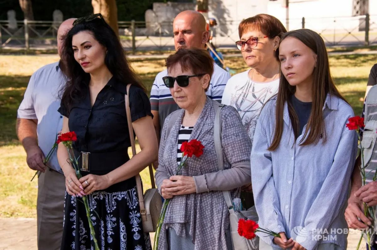 В Симферополе почтили память жертв депортации немцев из Крыма В Симферополе почтили память жертв депортации немцев из Крыма
