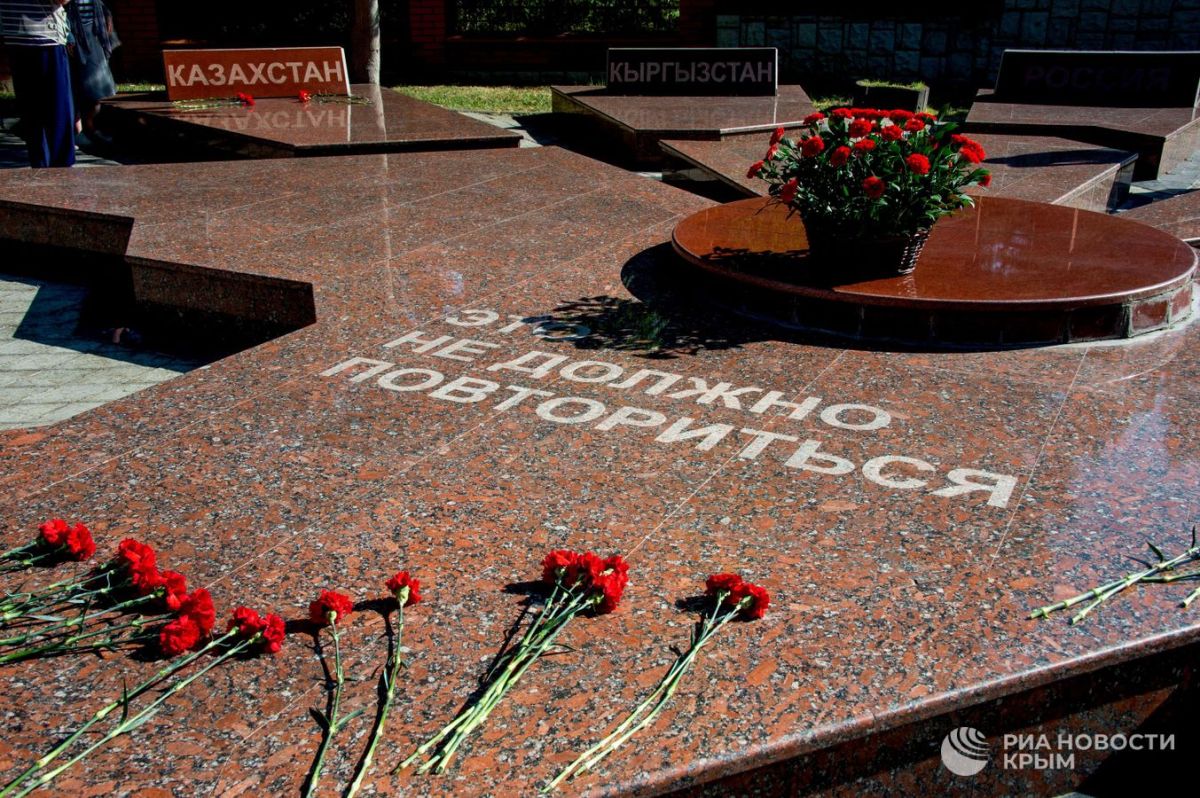 В Крыму почтили память жертв депортации немцев В Крыму почтили память жертв депортации немцев