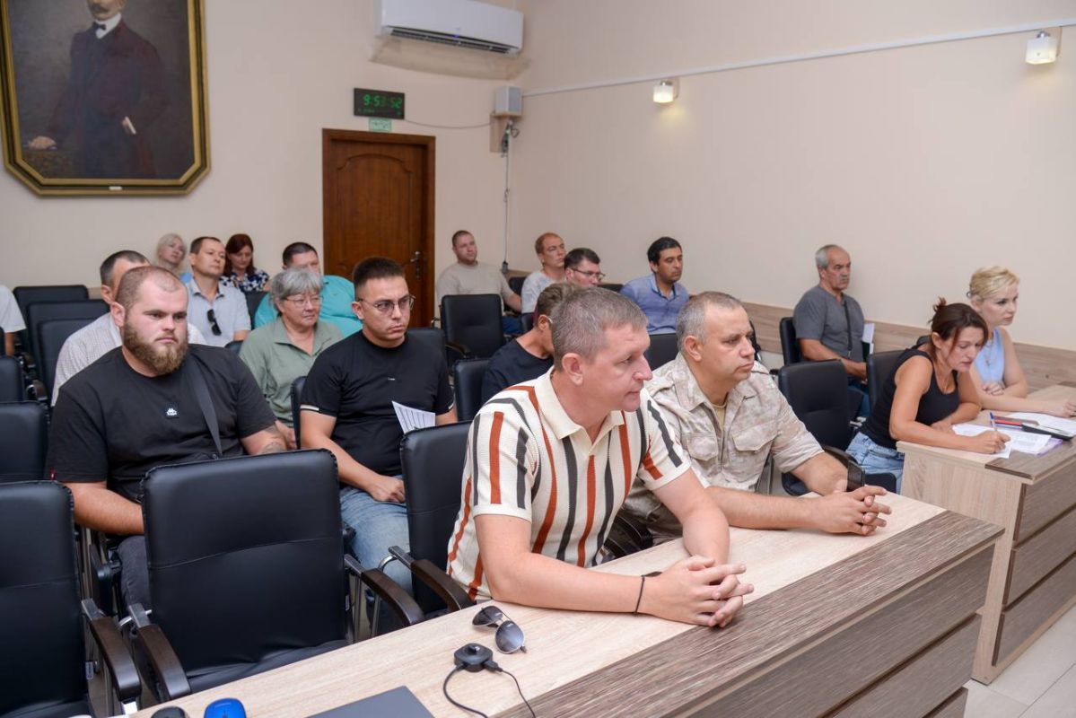 Виталий Оганесян: Состоялось совещание с представителями управляющих компаний и ресурсоснабжающих организаций по подготовке к отопительному сезону и другим актуальным вопросам Виталий Оганесян: Состоялось совещание с представителями управляющих компаний и ресурсоснабжающих организаций по подготовке к отопительному сезону и другим актуальным вопросам