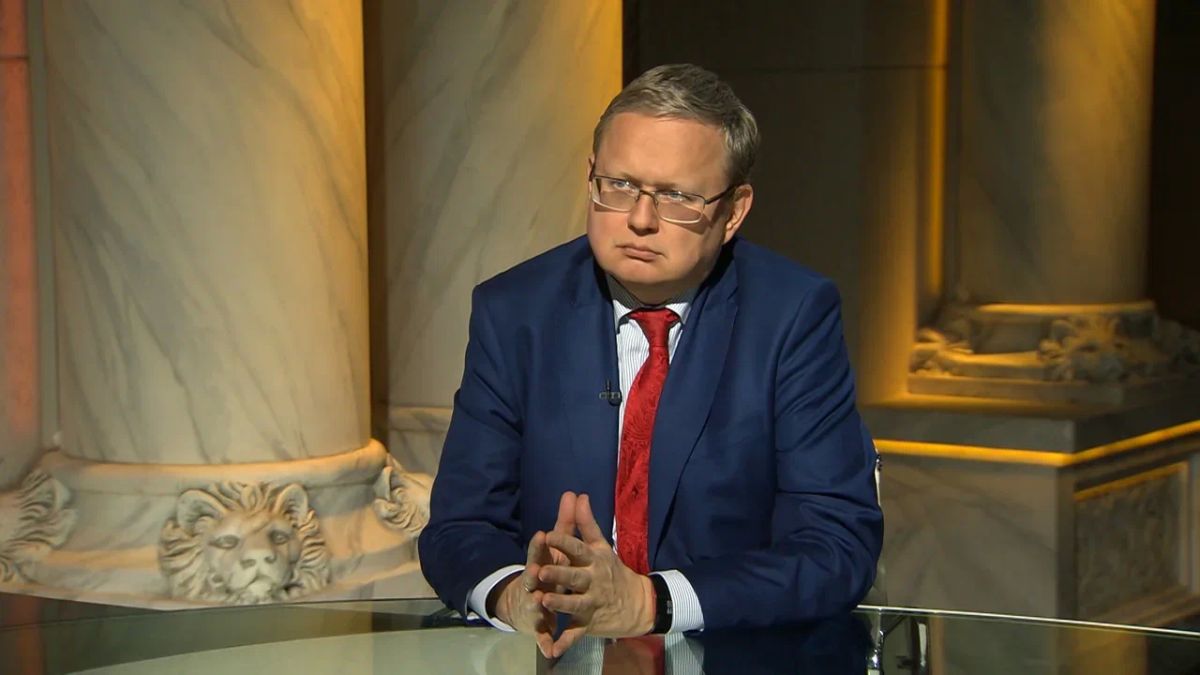 Чтобы защитить Россию, нужно завозить иранцев? Делягин не сдержал гнева Чтобы защитить Россию, нужно завозить иранцев? Делягин не сдержал гнева
