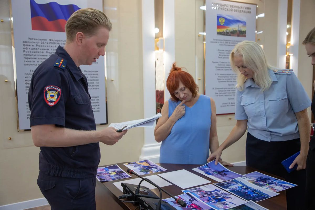 В Управлении МВД России по г.Севастополю выбрали победителей регионального этапа фотоконкурса «Открытый взгляд» В Управлении МВД России по г.Севастополю выбрали победителей регионального этапа фотоконкурса «Открытый взгляд»