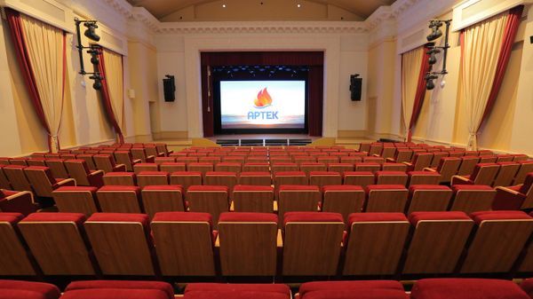 В "Артеке" обновили концертный зал во дворце Суук-Су