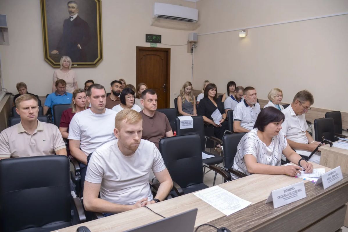 Провела 36-ю сессию Евпаторийского городского совета Провела 36-ю сессию Евпаторийского городского совета