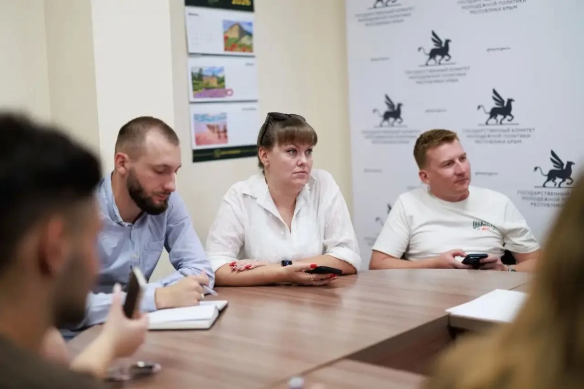 Находим решения вместе. В Симферополе состоялась рабочая встреча с представителями некоммерческих организаций города Находим решения вместе. В Симферополе состоялась рабочая встреча с представителями некоммерческих организаций города