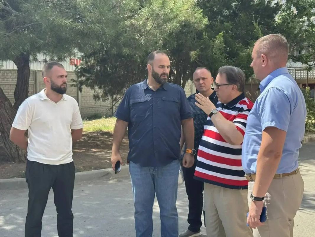 В Феодосии продолжается капитальный ремонт здания муниципального архива В Феодосии продолжается капитальный ремонт здания муниципального архива