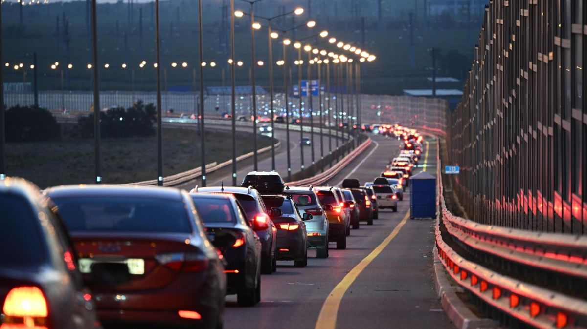 Крымский мост: обстановка с очередями вечером 23 августа