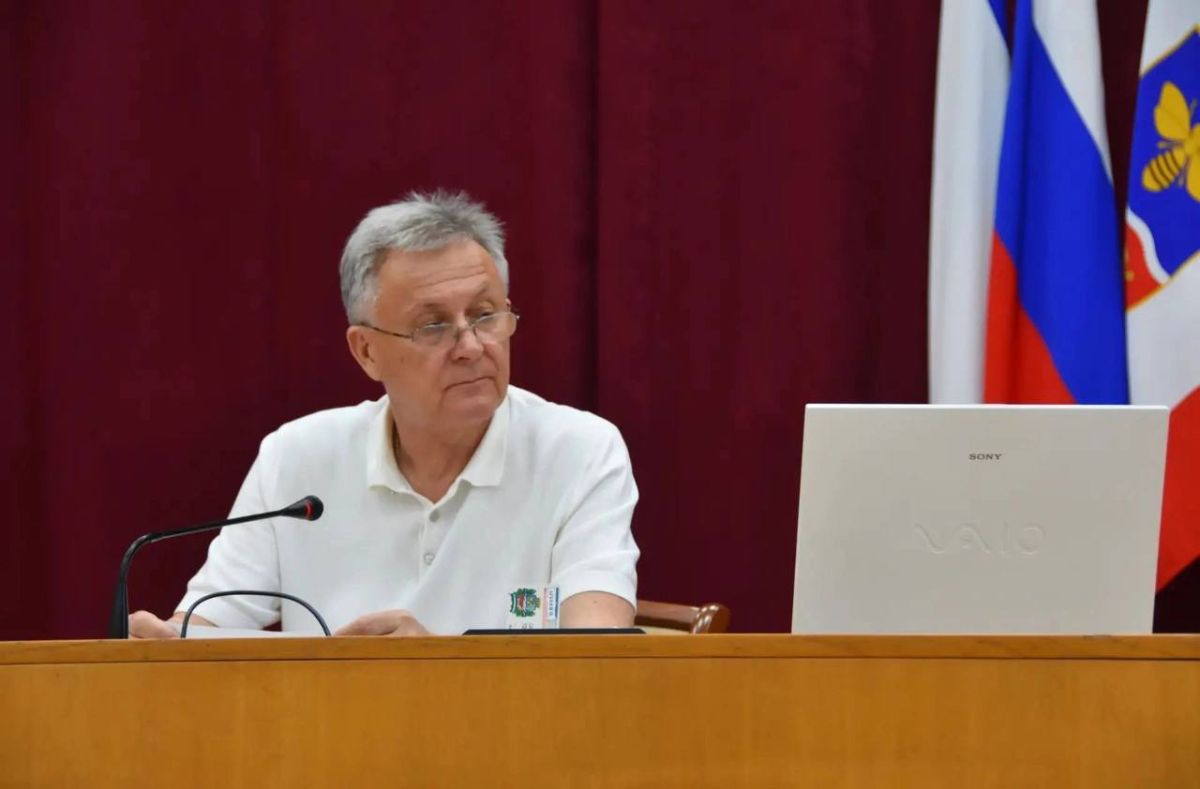 24 августа 2026 года под руководством главы муниципального образования городской округ Симферополь Республики Крым – председателя Симферопольского городского совета Виктора Агеева состоялась сессия горсовета, при участии... 24 августа 2026 года под руководством главы муниципального образования городской округ Симферополь Республики Крым – председателя Симферопольского городского совета Виктора Агеева состоялась сессия горсовета, при участии...