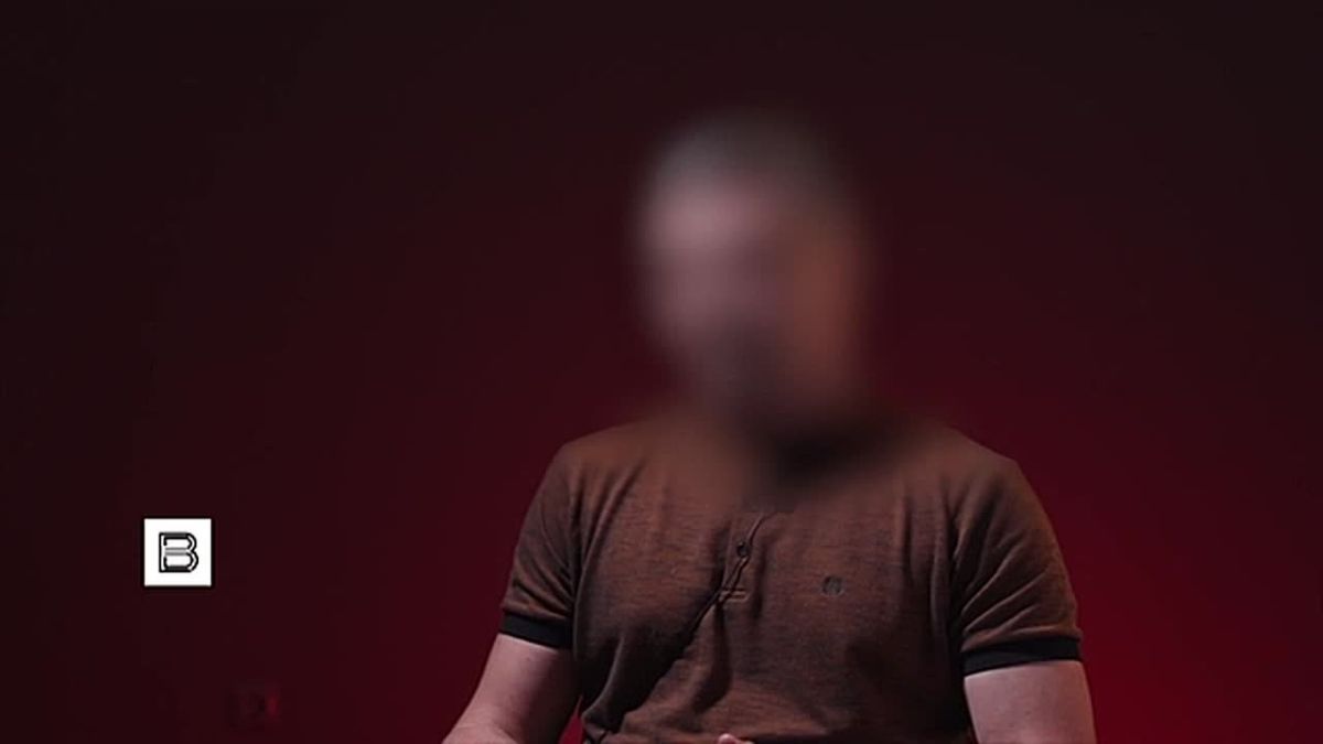 ФСБ показала кадры задержания 23-летнего жителя Евпатории, подозреваемого в передаче Украине сведений о военных объектах в Крыму