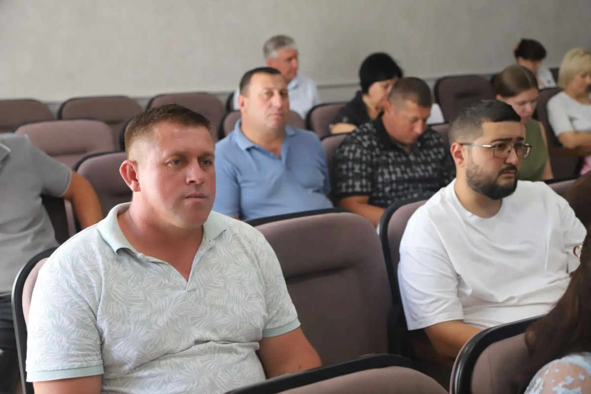 Состоялось аппаратное совещание, в ходе которого были рассмотрены актуальные вопросы жизнедеятельности Бахчисарайского района Состоялось аппаратное совещание, в ходе которого были рассмотрены актуальные вопросы жизнедеятельности Бахчисарайского района