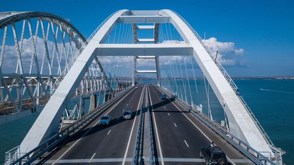 Крымский мост утром во вторник - актуальные данные