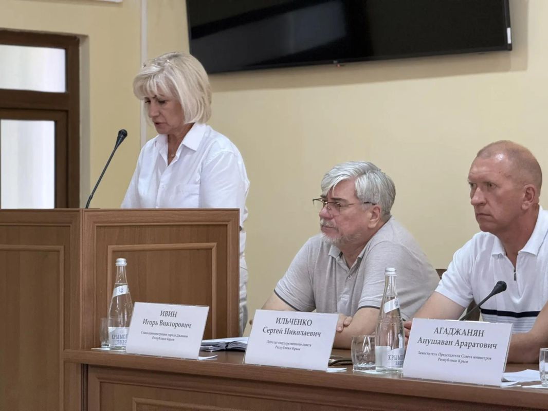 Рабочая встреча в Джанкое: Анушаван Агаджанян обозначил ключевые направления Рабочая встреча в Джанкое: Анушаван Агаджанян обозначил ключевые направления