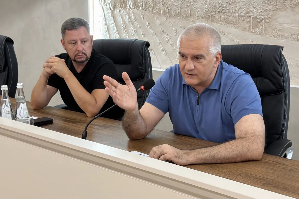 Сергей Аксёнов: Благодаря обращениям крымчан в социальных сетях видим все проблемы, которые пока сохраняются во многих регионах Крыма Сергей Аксёнов: Благодаря обращениям крымчан в социальных сетях видим все проблемы, которые пока сохраняются во многих регионах Крыма