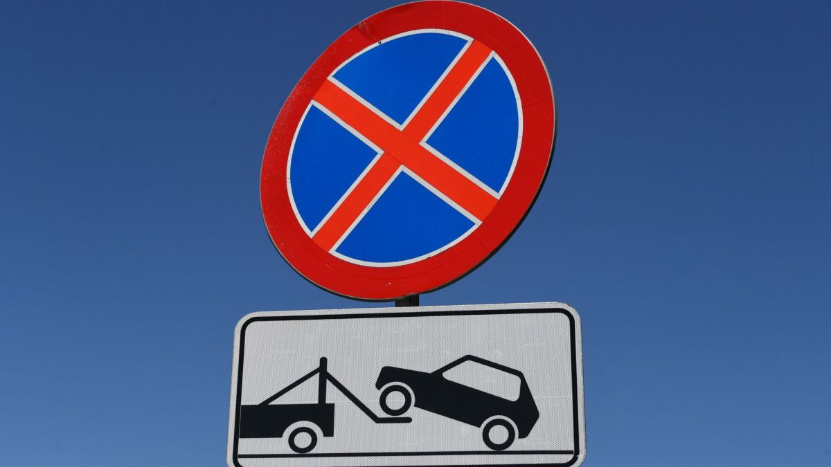 В Севастополе вводят запрет на остановку и стоянку авто на трех улицах