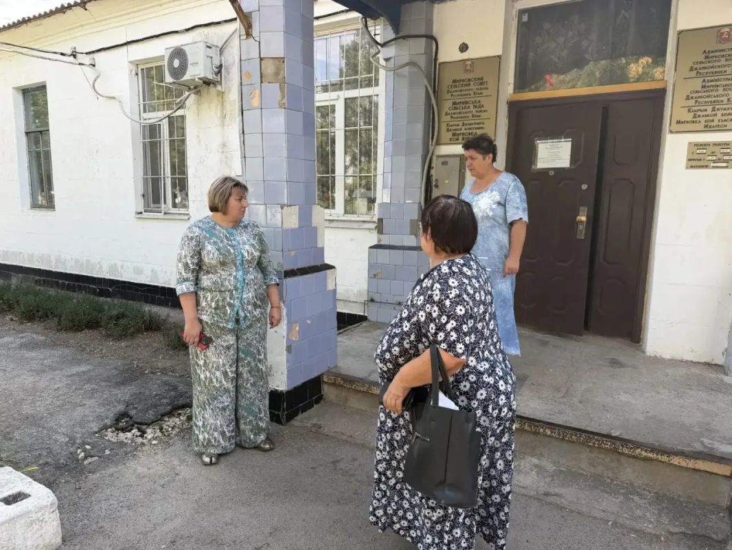 Анна Трушина провела выездной прием по обращениям граждан в с. Днепровка Анна Трушина провела выездной прием по обращениям граждан в с. Днепровка