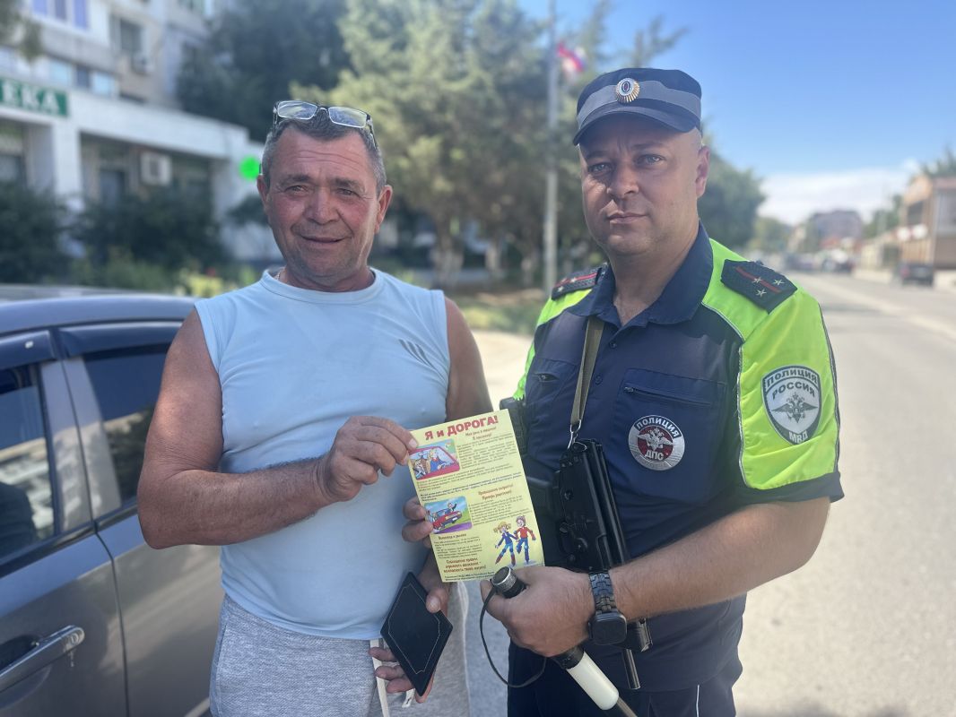 Сотрудники полиции провели профилактическую акцию «Автокресло — детям!»