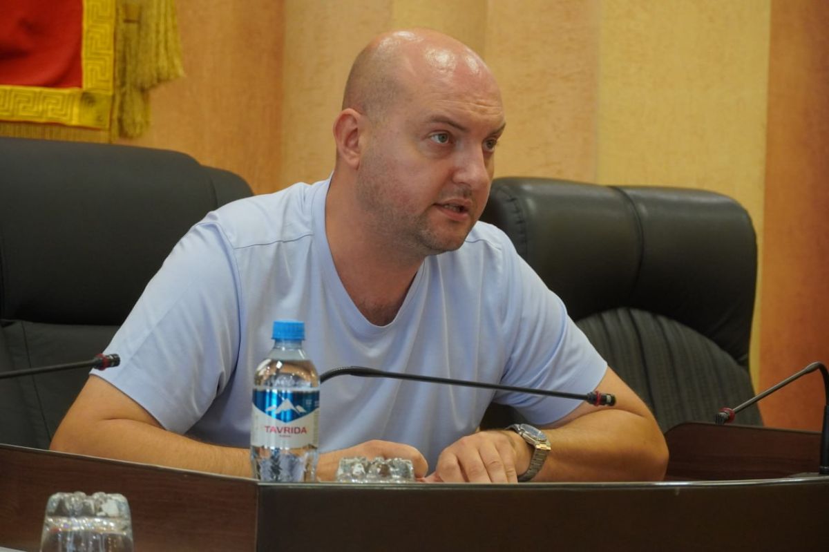 Иван Кошель: Сегодня вместе с главой муниципального образования Денисом Колесником провели очередное заседание «Депутатского часа» Иван Кошель: Сегодня вместе с главой муниципального образования Денисом Колесником провели очередное заседание «Депутатского часа»