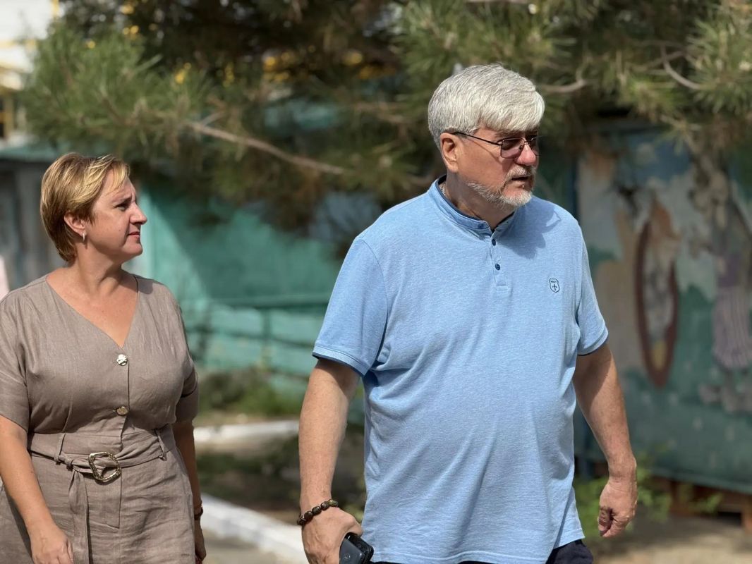 Игорь Ивин продолжает проверять образовательные учреждения города Игорь Ивин продолжает проверять образовательные учреждения города