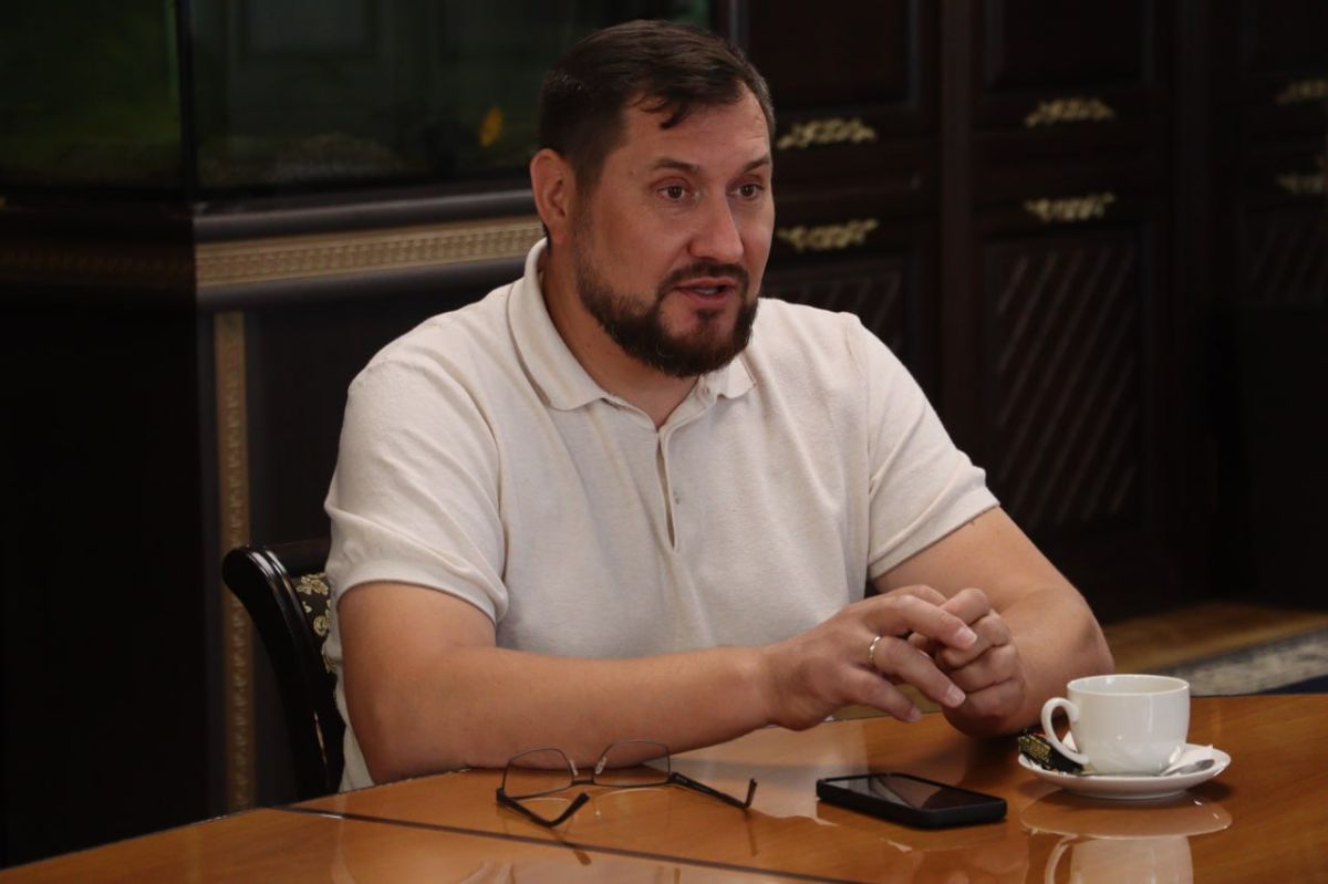 Иван Кошель: Сегодня познакомился с начальником Крымского отдела государственного надзора на море Черноморско-Азовского морского управления Росприроднадзора Денисом Локтионовым и ведущим специалистом-экспертом Олесей... Иван Кошель: Сегодня познакомился с начальником Крымского отдела государственного надзора на море Черноморско-Азовского морского управления Росприроднадзора Денисом Локтионовым и ведущим специалистом-экспертом Олесей...