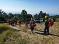В горно-лесной местности Ялты продолжаются работы по тушению лесного пожара