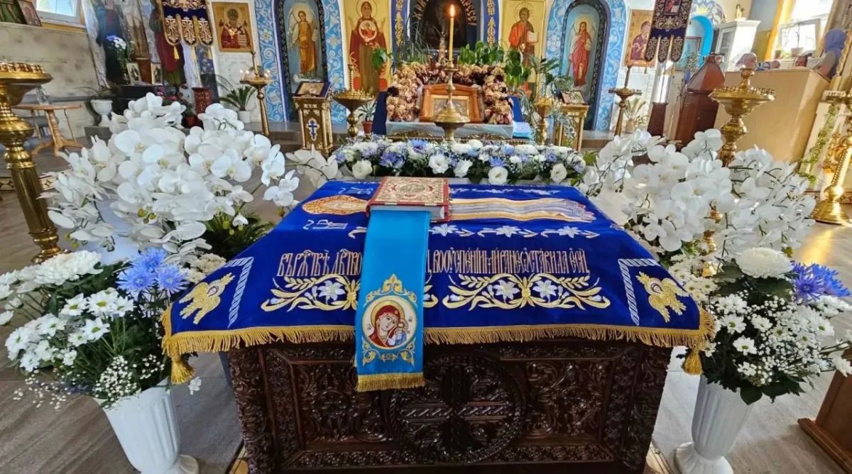 Антон Кравец: Дорогие друзья!. Сегодня все православные христиане отмечают великий праздник Успения Пресвятой Богородицы