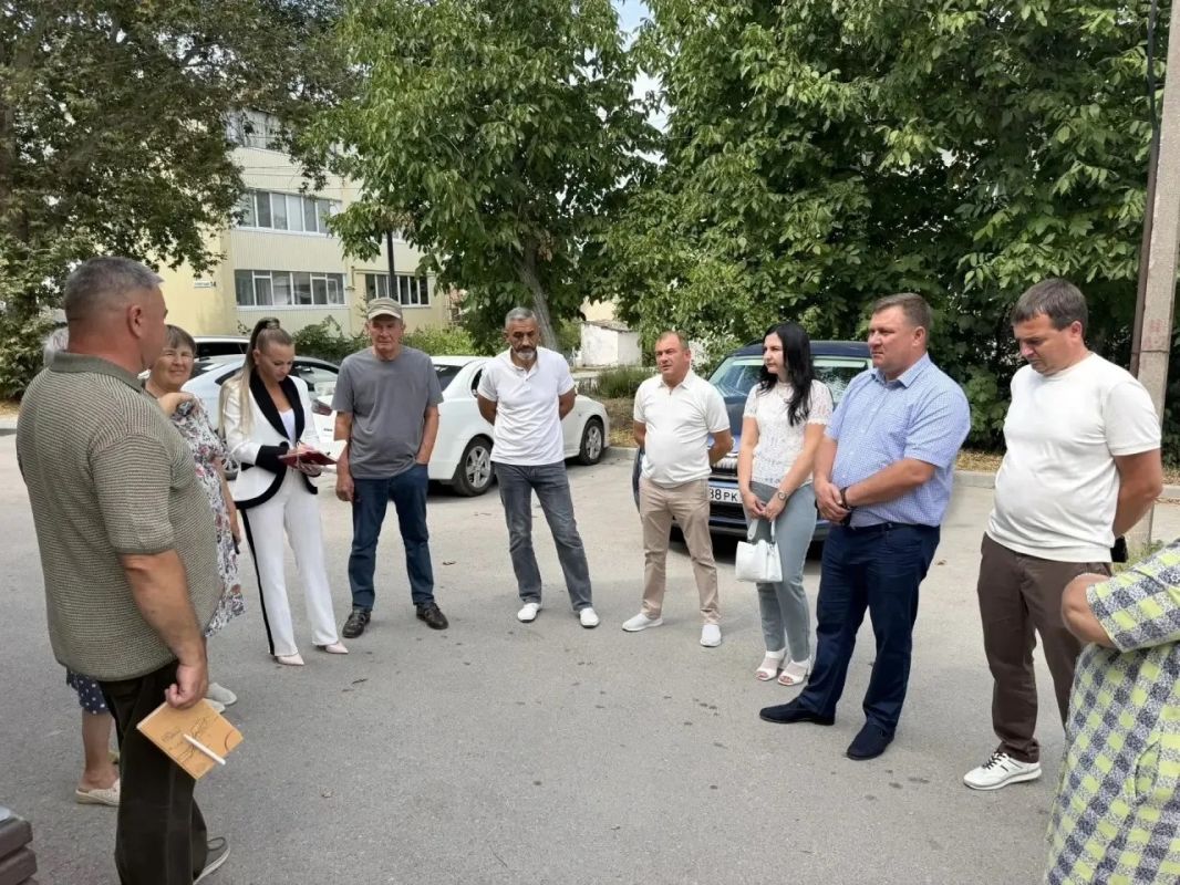 С рабочим визитом Бахчисарай посетил Юрий Юрьевич Нестеренко С рабочим визитом Бахчисарай посетил Юрий Юрьевич Нестеренко