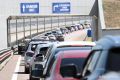 310 авто ждут проезда по Крымскому мосту со стороны Керчи