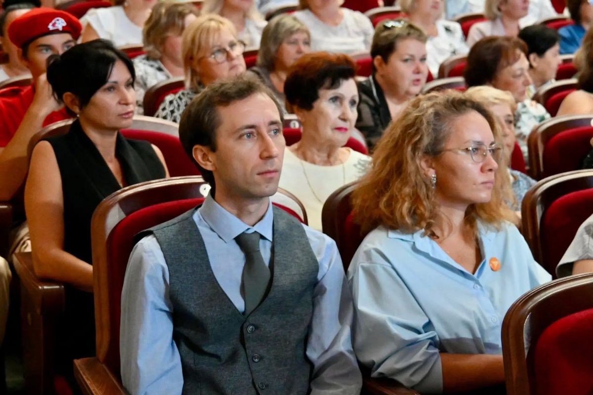 Владимир Немцев: В Севастополе прошла традиционная педагогическая конференция, приуроченная к началу нового учебного года Владимир Немцев: В Севастополе прошла традиционная педагогическая конференция, приуроченная к началу нового учебного года