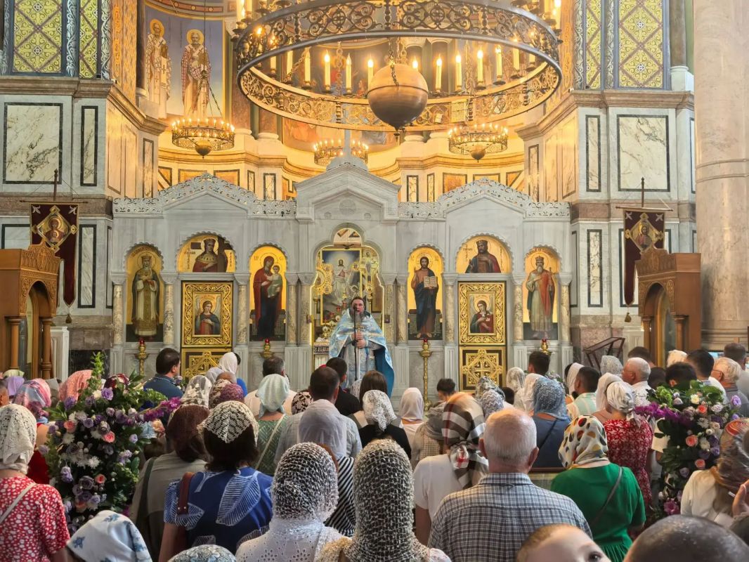 Екатерина Алтабаева: Сегодня приняла участие в благотворительной ярмарке, которая проходит на территории Свято-Владимирского собора — усыпальницы адмиралов Екатерина Алтабаева: Сегодня приняла участие в благотворительной ярмарке, которая проходит на территории Свято-Владимирского собора — усыпальницы адмиралов