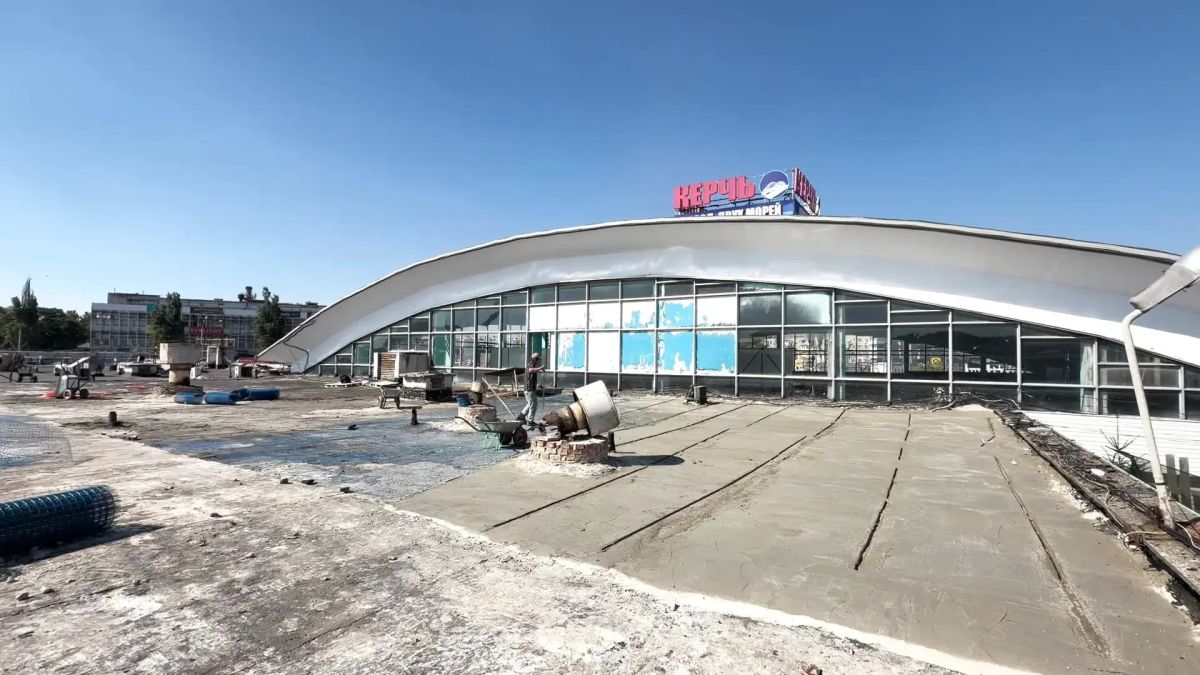 На Центральном рынке Керчи стартовал еще один этап капитального ремонта кровли крытого корпуса