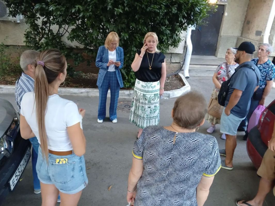 Янина Павленко: И снова обход муниципалитета – сегодня в работе большой микрорайон на улице Халтурина Янина Павленко: И снова обход муниципалитета – сегодня в работе большой микрорайон на улице Халтурина
