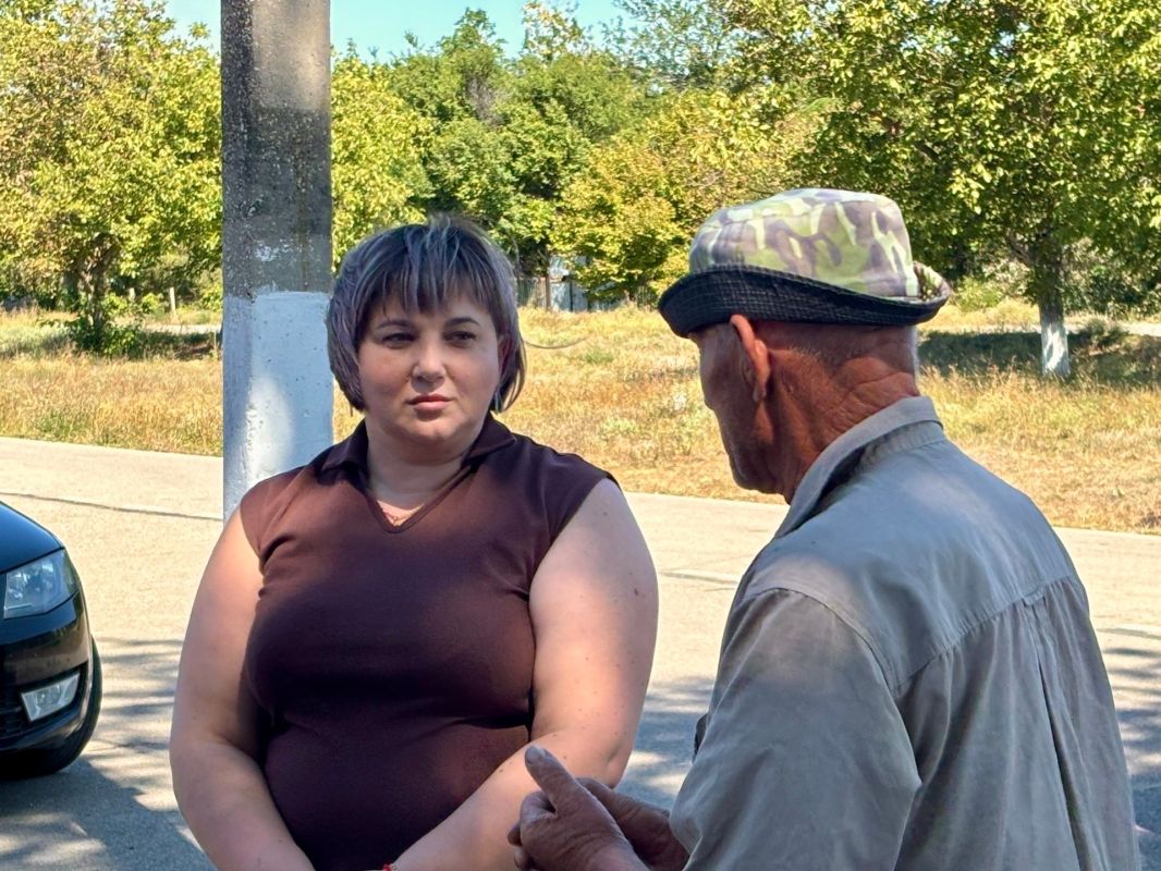 Анна Трушина встретилась с жителями сёл Новосельцево и Хлебное