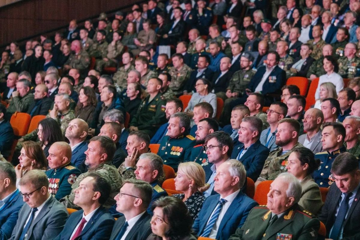 Ветераны СВО стали главными экспертами форума «Вместе победим» Ветераны СВО стали главными экспертами форума «Вместе победим»