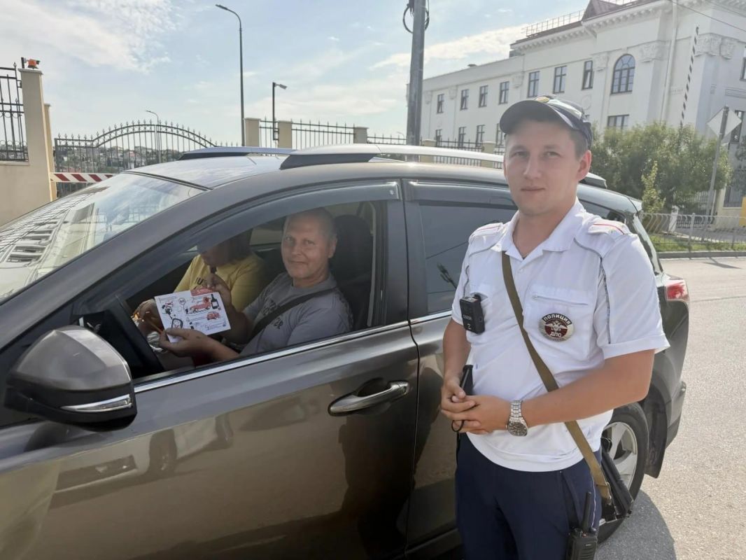 Госавтоинспекция Севастополя организовала профилактический рейд «Осторожно, школьник-пешеход!» и напомнила водителям о важности соблюдения правил проезда пешеходных переходов Госавтоинспекция Севастополя организовала профилактический рейд «Осторожно, школьник-пешеход!» и напомнила водителям о важности соблюдения правил проезда пешеходных переходов