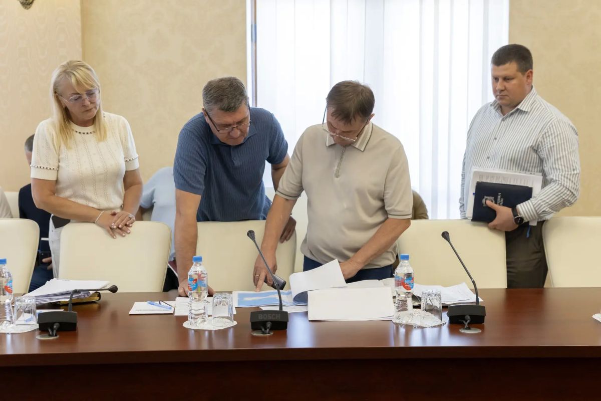 Сергей Аксёнов: Под руководством заместителя Председателя Правительства РФ Марата Шакирзяновича Хуснуллина состоялся ряд совещаний, в том числе по теме подготовки республики к прохождению осенне-зимнего периода Сергей Аксёнов: Под руководством заместителя Председателя Правительства РФ Марата Шакирзяновича Хуснуллина состоялся ряд совещаний, в том числе по теме подготовки республики к прохождению осенне-зимнего периода