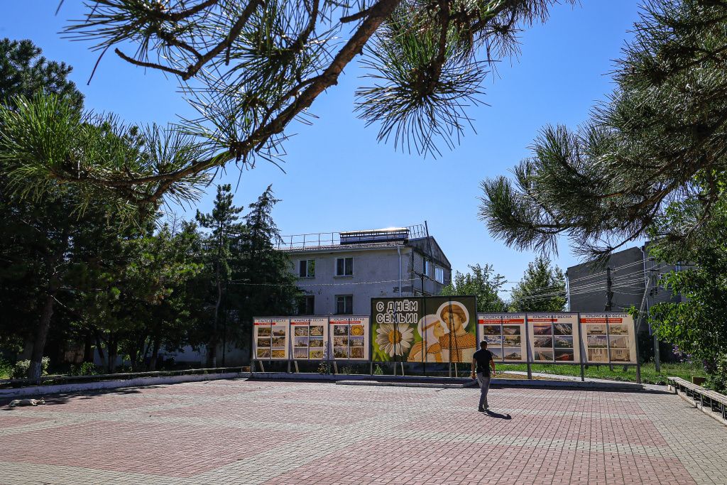Урожай обновлений: чему радуются и на что жалуются жители Урожайного Симферопольского района Урожай обновлений: чему радуются и на что жалуются жители Урожайного Симферопольского района